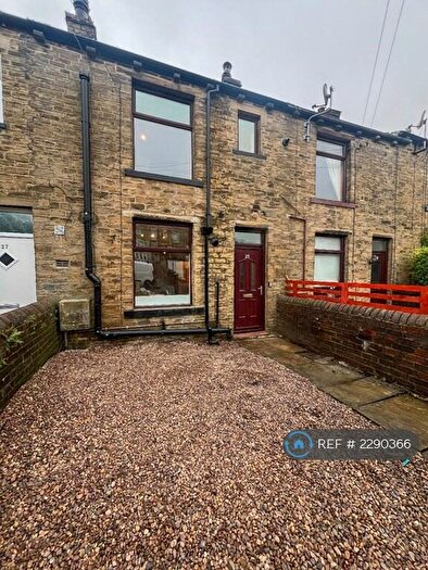 2 Bedroom Terraced House To Rent In Garden Field, Wyke, Bradford, BD12