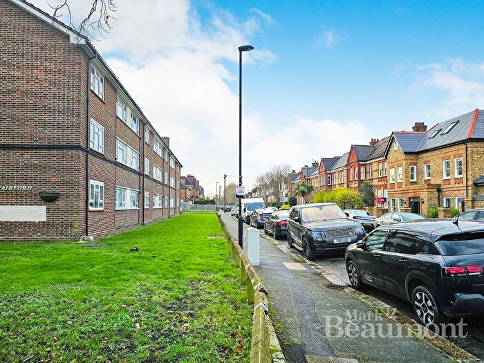 1 Bedroom Flat To Rent In Exbury Road, Catford, London, SE6