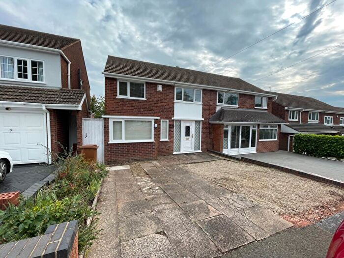 3 Bedroom Semi-Detached House To Rent In Park Farm Road, Great Barr, Birmingham, B43