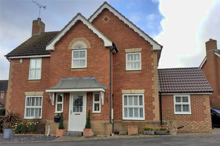 1 Bedroom Detached House To Rent In Dunnock Road, Kennington, Ashford, Kent, TN25