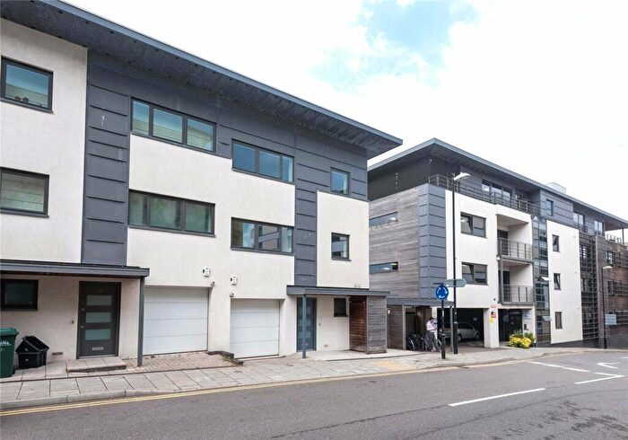 3 Bedroom Terraced House To Rent In Stroudley Road, Brighton, East Sussex, BN1