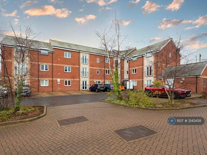 2 Bedroom Flat To Rent In Derwent House, Newcastle Upon Tyne, NE5