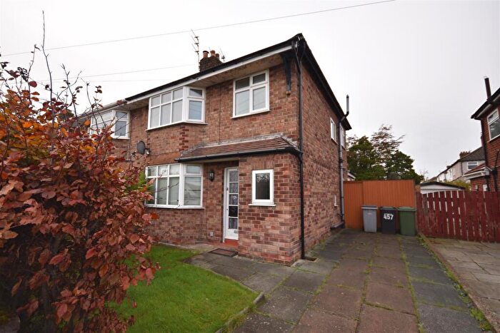 3 Bedroom Semi Detached House For Sale In Pensby Road, Heswall, Wirral, CH61