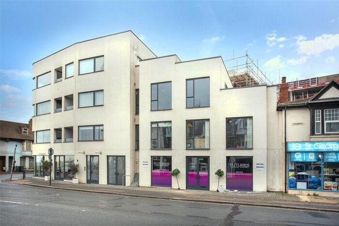 2 Bedroom Flat To Rent In Wellington Road, Portslade, Brighton, BN41