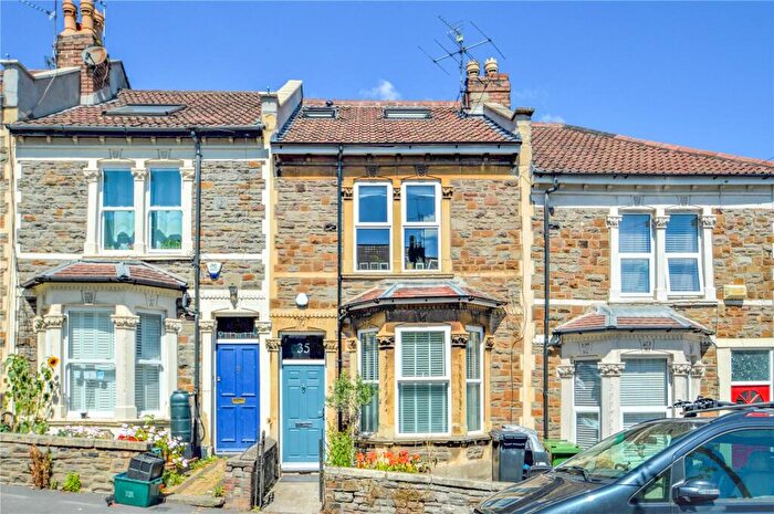 4 Bedroom Terraced House For Sale In York Avenue, Bristol, BS7