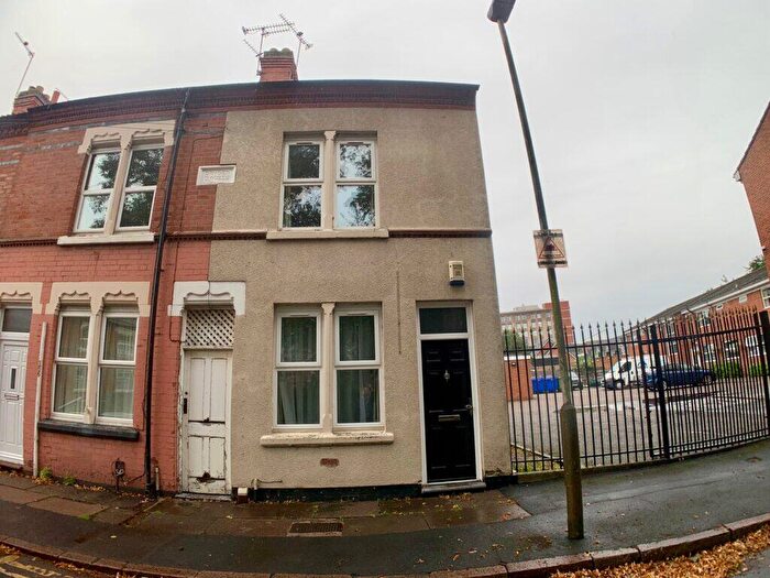 2 Bedroom End Of Terrace House To Rent In Grasmere Street, Leicester, LE2