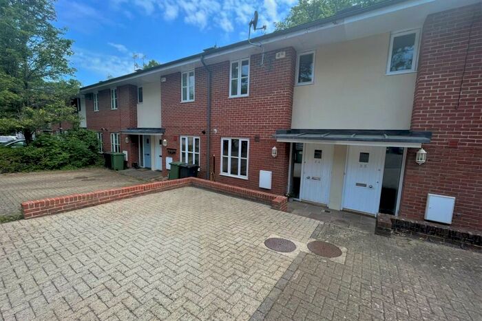 2 Bedroom Terraced House To Rent In St Cross, SO23