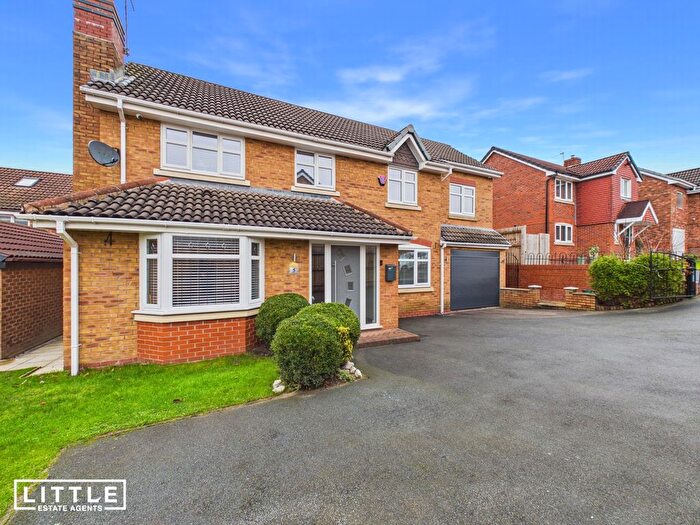 5 Bedroom Detached House For Sale In Saunderton Close, Haydock, WA11