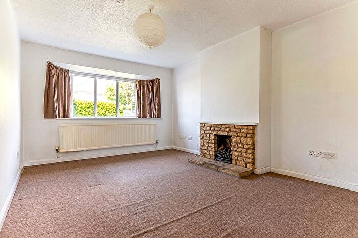 3 Bedroom Semi Detached House To Rent In Sates Way, Henleaze, Bristol, BS9