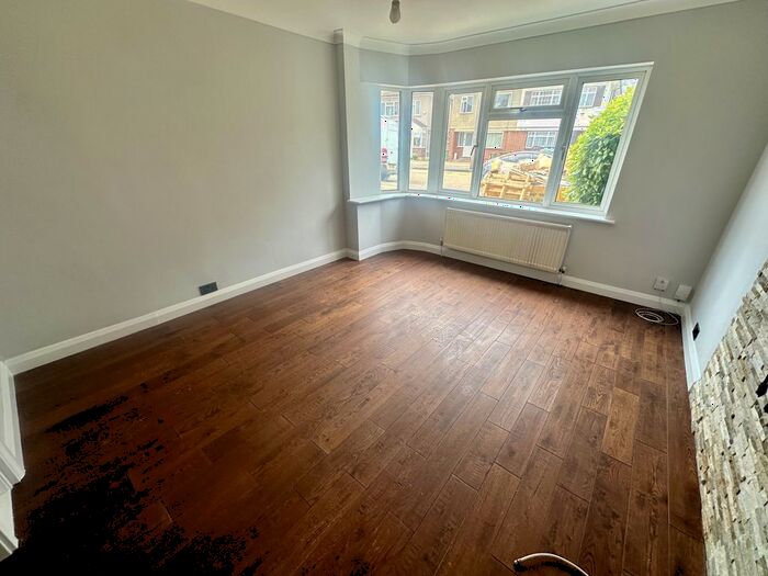 4 Bedroom Semi-Detached House To Rent In Goshawk Gardens, Hayes, Greater London, UB4