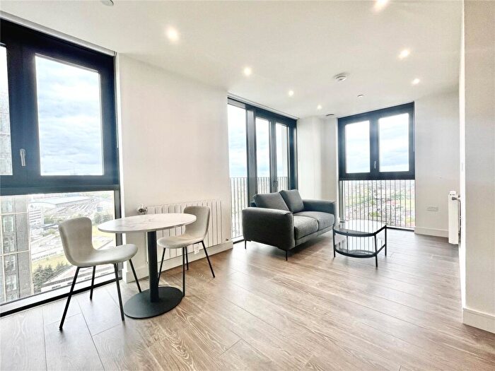 2 Bedroom Apartment To Rent In Affinity View, London, E16