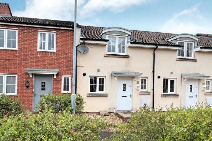 2 Bedroom Property To Rent In Cook Road, Yeovil, BA21