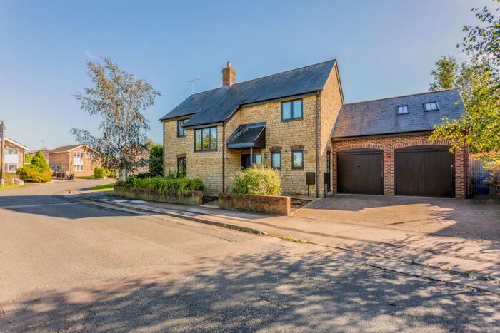 4 Bedroom Detached House To Rent In Sanders Lane, Potterspury, Towcester, NN12