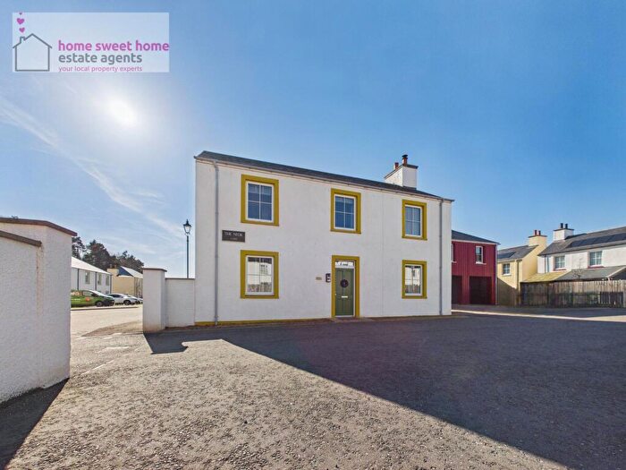 3 Bedroom Detached House For Sale In The Neuk, Tornagrain, IV2