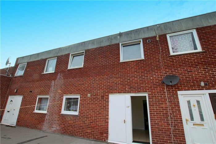 1 Bedroom Flat To Rent In Ridingleaze - Lawrence Weston, BS11