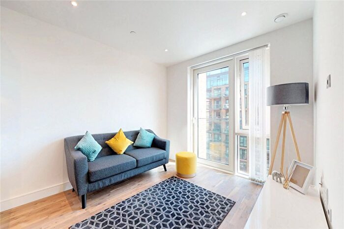 1 Bedroom Flat To Rent In Discovery House, Wandsworth, SW18
