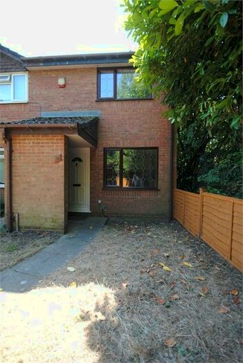 2 Bedroom End Of Terrace House To Rent In Berrywood Gardens, Hedge End, Southampton, SO30