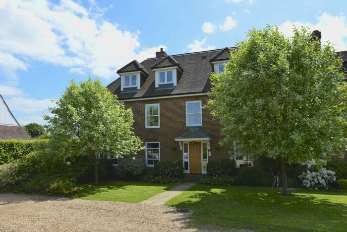 2 Bedroom Apartment To Rent In Meade Court, Walton On The Hill, Tadworth, KT20