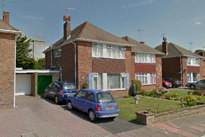 3 Bedroom Link Detached House To Rent In Goring-By-Sea, Worthing, BN12