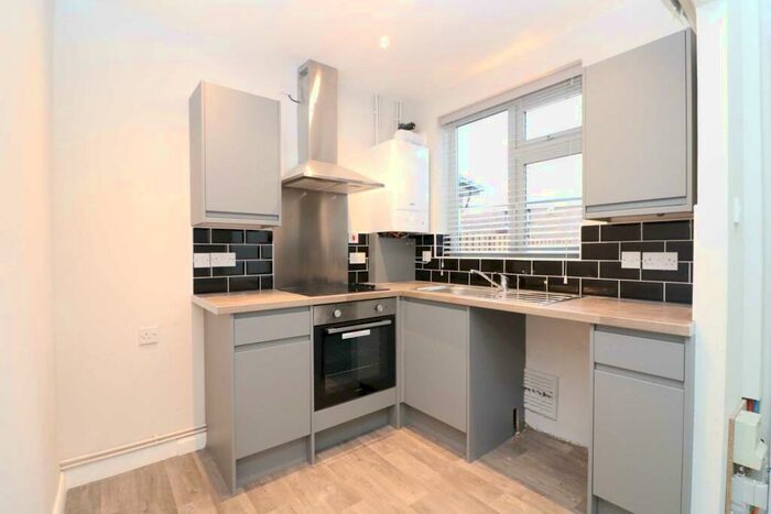 2 Bedroom Apartment To Rent In Central Square, Maghull, L31