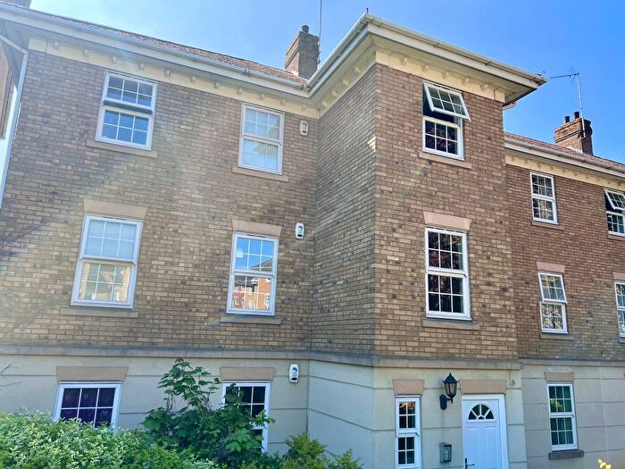 2 Bedroom Property To Rent In Scholars Court, Northampton, NN1