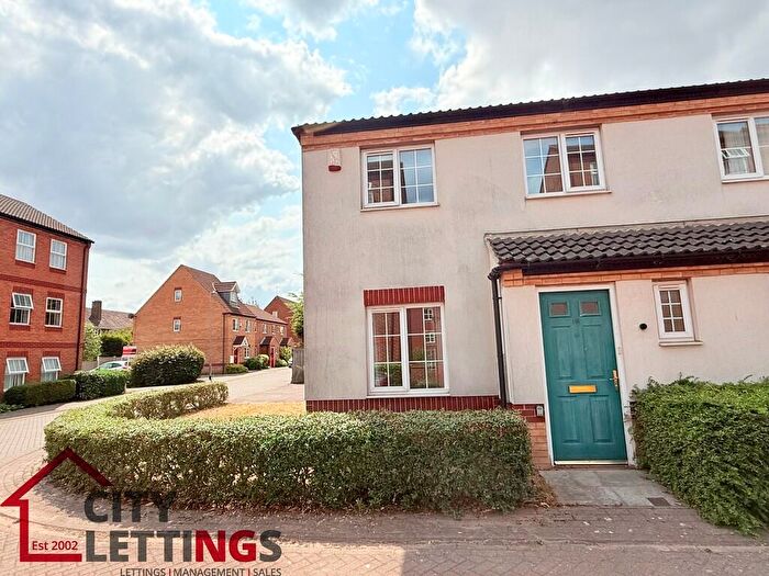3 Bedroom Semi-Detached House To Rent In Bodill Gardens, Hucknall, Nottingham, NG15