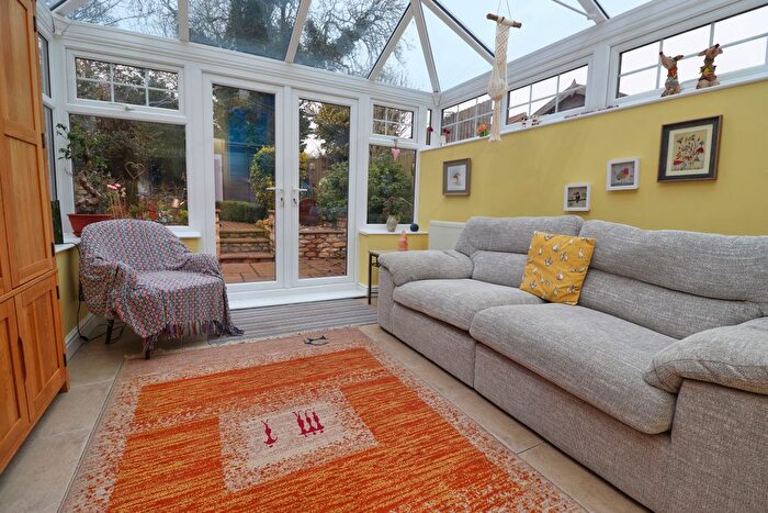 2 Bedroom Cottage For Sale In High Street, Leadenham, Lincoln, LN5