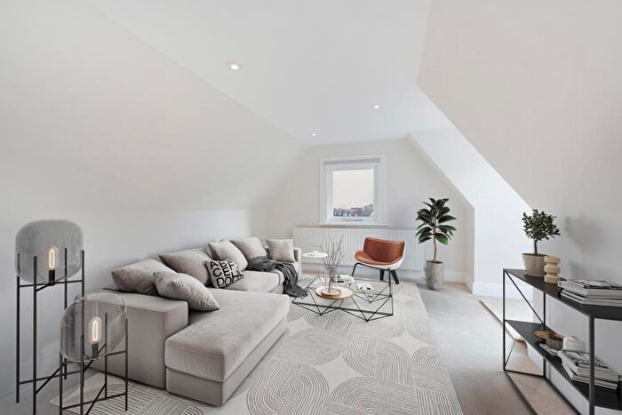 1 Bedroom Flat To Rent In Fitzjohns Avenue, Hampstead, NW3