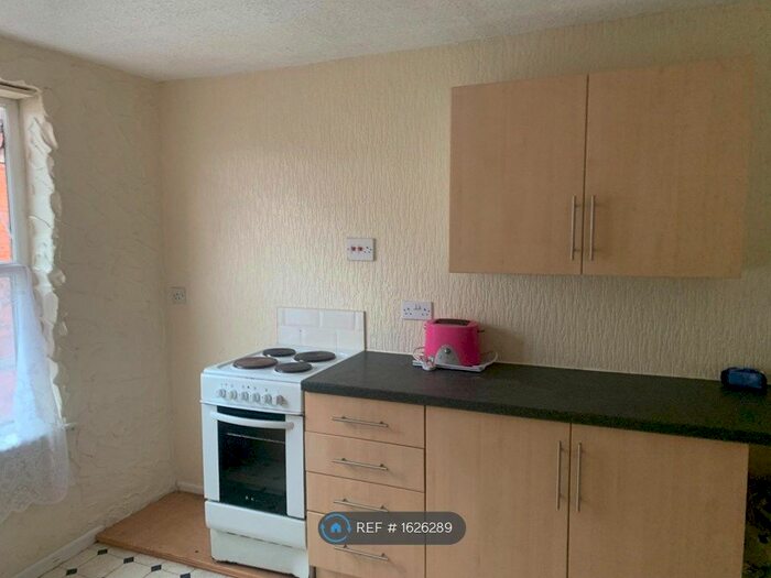 1 Bedroom Flat To Rent In Heaton St, Blackburn, BB2