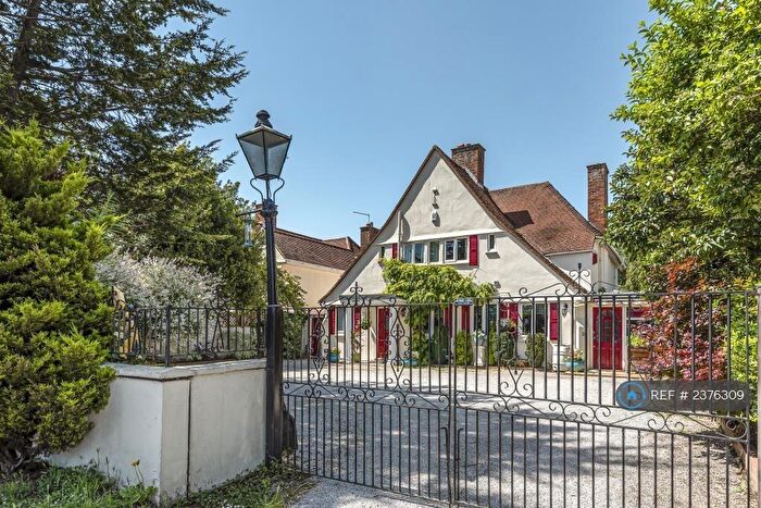 4 Bedroom Detached House To Rent In Banbury Road, Oxford, OX2