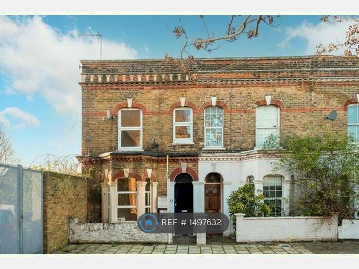 2 Bedroom Flat To Rent In Pulross Road, London, SW9