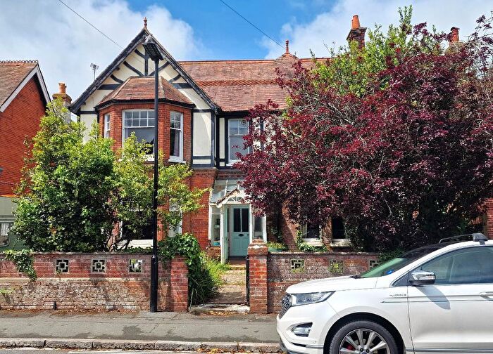 3 Bedroom Flat For Sale In Pellhurst Road, Ryde, Isle Of Wight, PO33