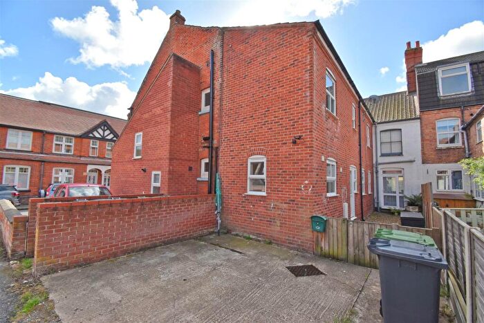 2 Bedroom Cottage To Rent In Cambridge Street, Cromer, NR27