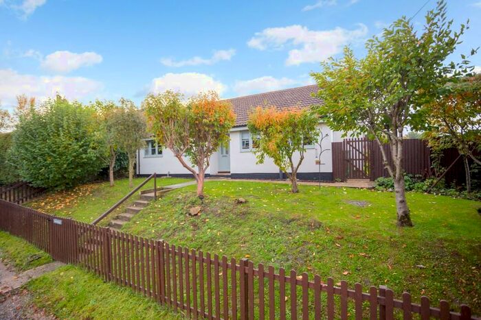 4 Bedroom Detached Bungalow For Sale In Ash Tree Corner, Hamstead Marshall, Newbury, ., RG20