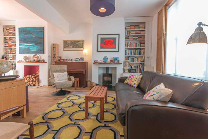 4 Bedroom Terraced House To Rent In Tell Grove, London, SE22