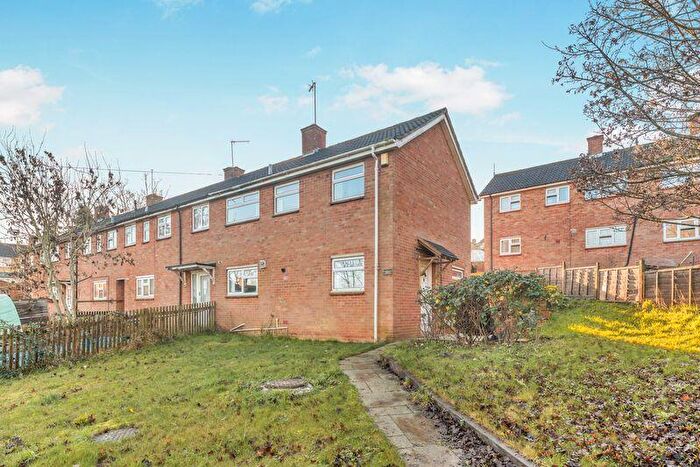 3 Bedroom Terraced House For Sale In Stanbridge Close, Banbury, OX16
