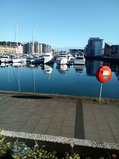 2 Bedroom Flat To Rent In Martingale Way, Bristol, BS20