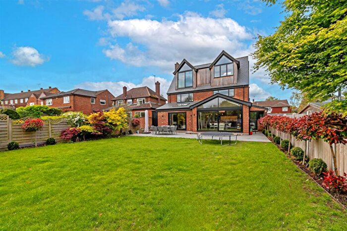 5 Bedroom Detached House For Sale In Abbey Avenue, St. Albans, AL3