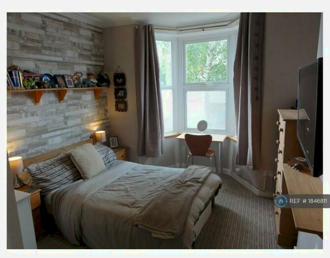 1 Bedroom Flat To Rent In Bradley Road, Trowbridge, BA14