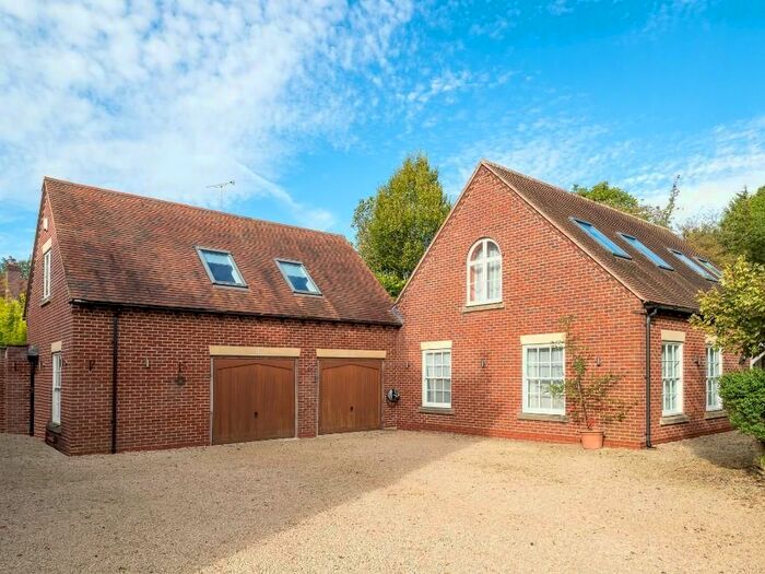 2 Bedroom Flat To Rent In Tamworth Road, Fillongley, Coventry, CV7