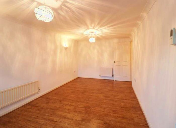 2 Bedroom Apartment To Rent In Little Field, Oxford, OX4