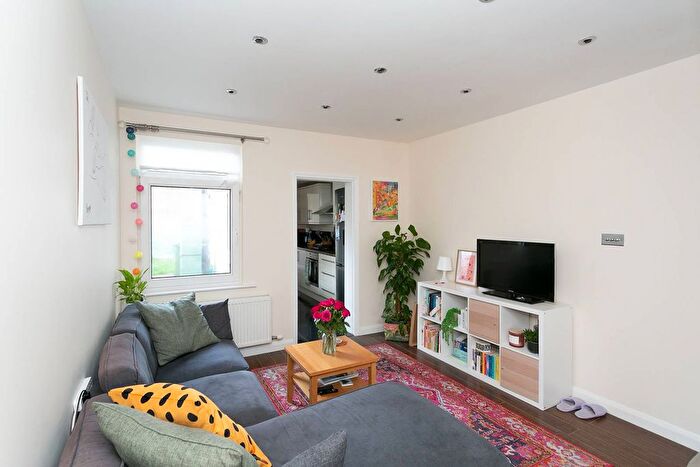 2 Bedroom Terraced House To Rent In Watford, Watford, WD18