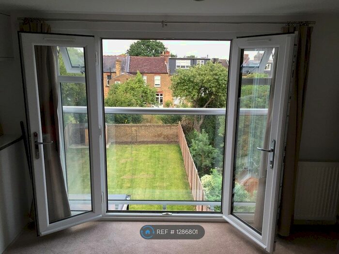 1 Bedroom Flat To Rent In Sunningfields Road, London NW4