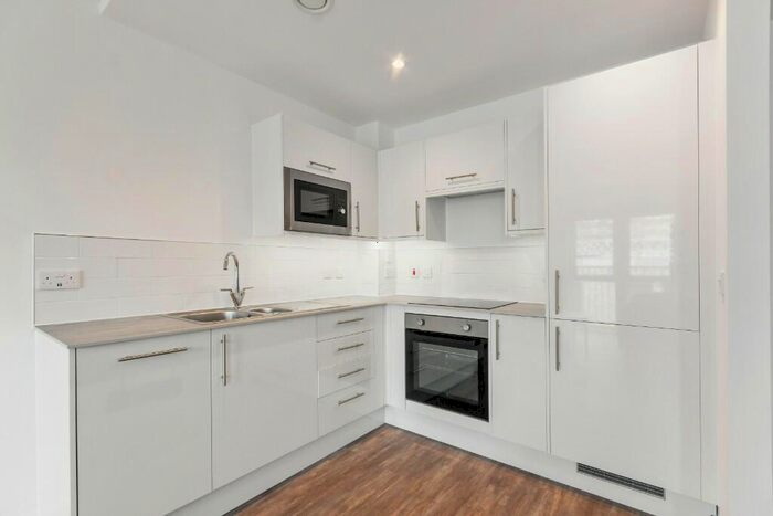1 Bedroom Apartment To Rent In Pelham Street, BN1