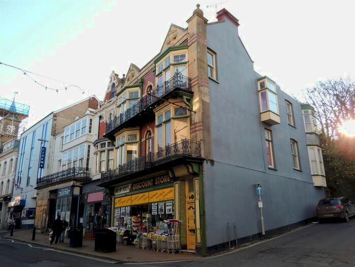 2 Bedroom Flat To Rent In High Street, Ilfracombe, EX34