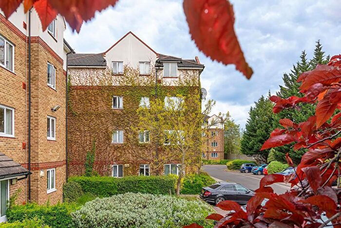 2 Bedroom Flat To Rent In Beacon Gate, Peckham, SE14