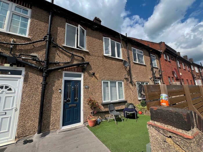 2 Bedroom Maisonette To Rent In Station Road, London, E4