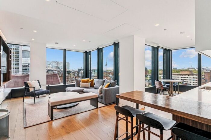 2 Bedroom Flat To Rent In Buckingham Gate, Westminster, SW1E