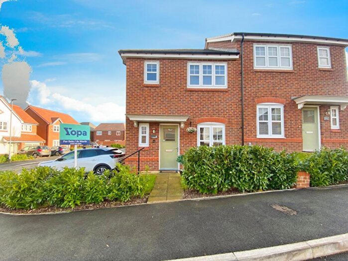 3 Bedroom Semi-Detached House For Sale In Llys Pengarth, Mold, CH7