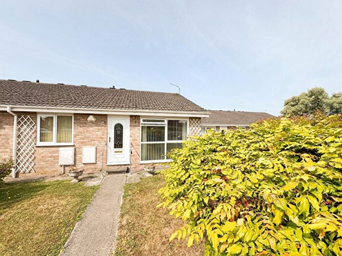 2 Bedroom Bungalow To Rent In Summer Lane North, Worle, Weston-Super-Mare, BS22